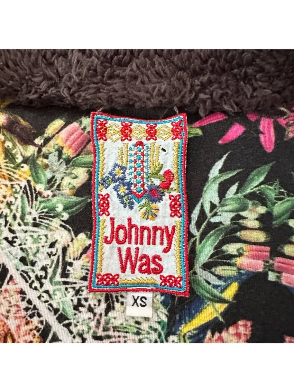 Johnny Was Gray Fuzzy Vest Snap Buttons Womens XS Reversible Floral